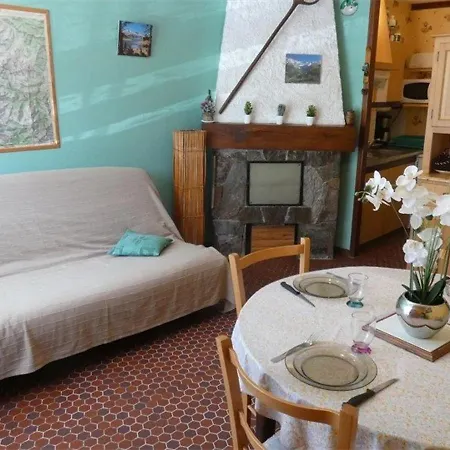 Cosy 4 Pers, St Lary Soulan, Pied Des Pistes, Parking, Tv, Kitchenette Equipee - Fr-1-457-324