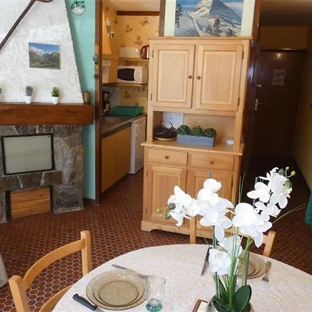 Cosy 4 Pers, St Lary Soulan, Pied Des Pistes, Parking, Tv, Kitchenette Equipee - Fr-1-457-324