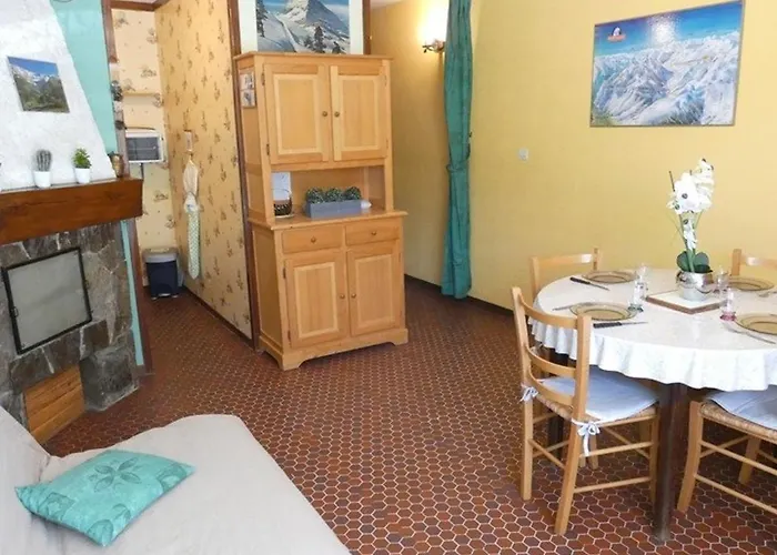 Cosy 4 Pers, St Lary Soulan, Pied Des Pistes, Parking, Tv, Kitchenette Equipee - Fr-1-457-324